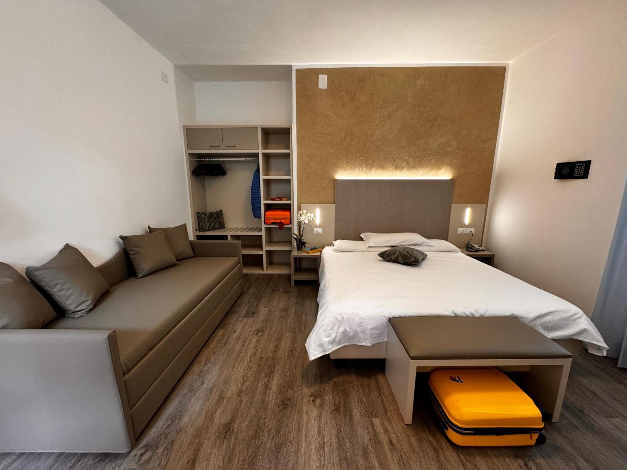 Hotel Etna Caorle Exterior foto